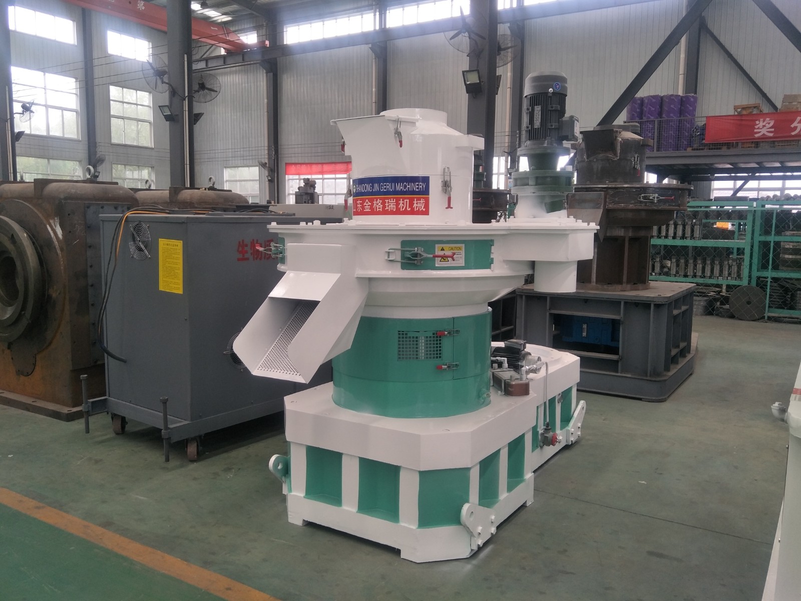 秸稈顆粒機示意圖