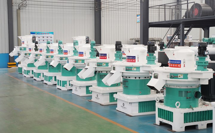 黑龍江秸稈顆粒機可再生顆粒燃料生產設備.JPG 黑龍江秸稈顆粒機可再生顆粒燃料生產設備.JPG